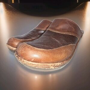 Nuture Women's Leather Slip-On Clogs Size 9 Medium